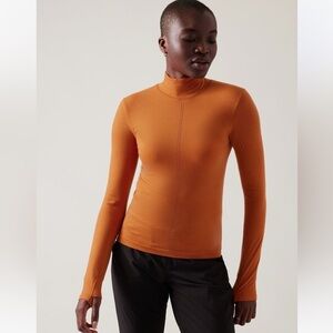 athleta ASCENT SEAMLESS TURTLENECK in burnt orange
